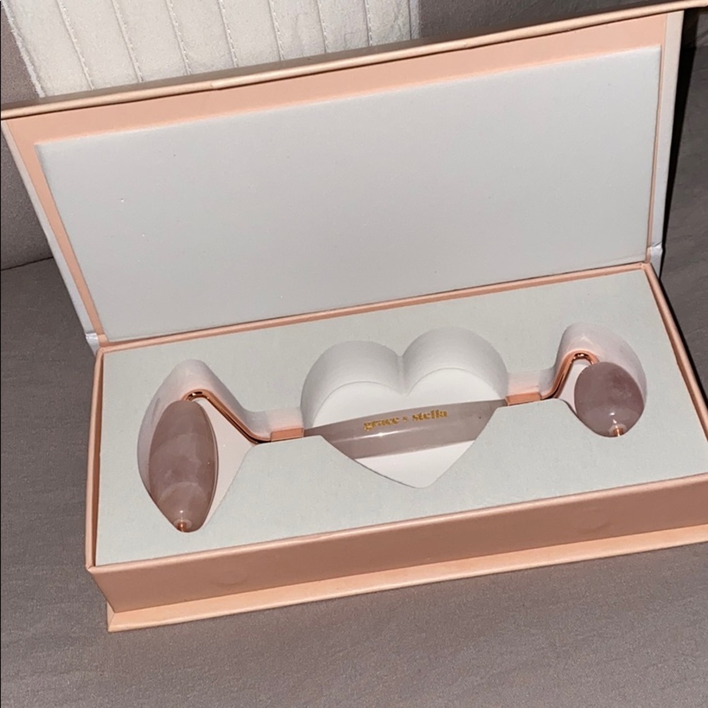 Rose quartz facial massager